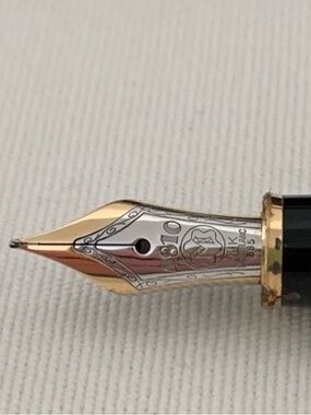 Mont Blanc Black Fountain Pen with 14kGold Trim